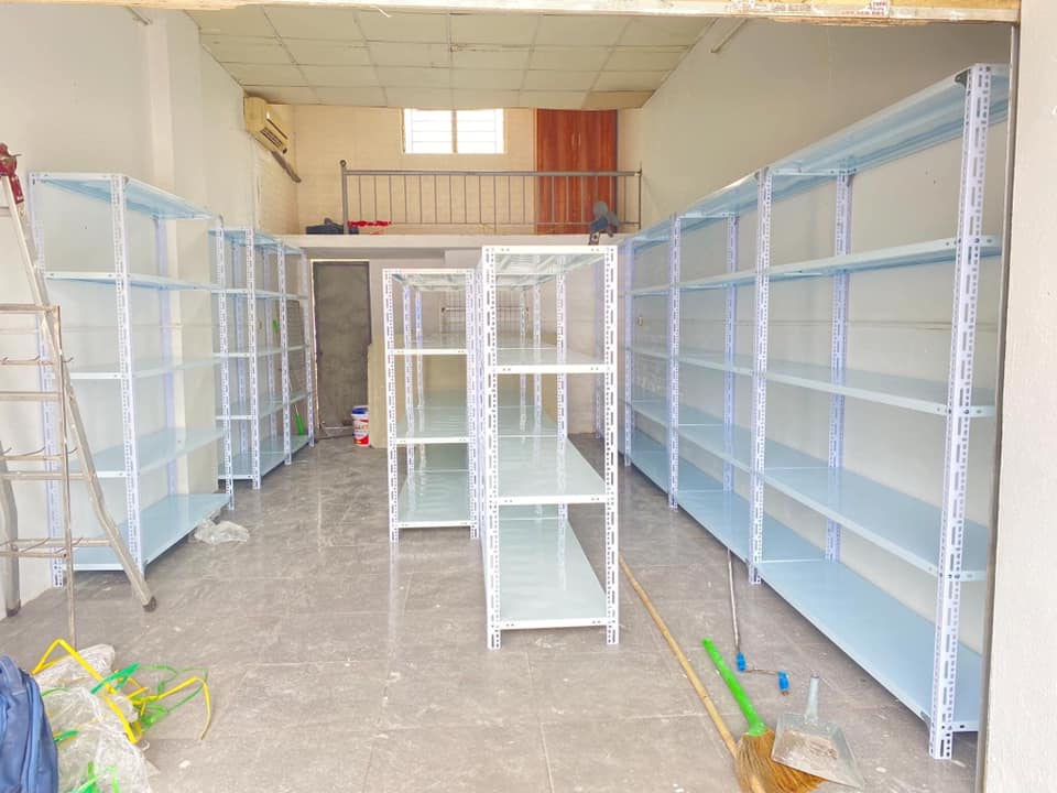 Kệ để hàng đa năng